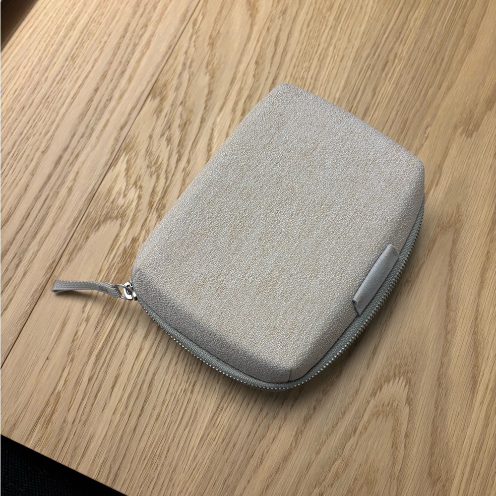 Bellroy Tech Kit Compact (saltbush)